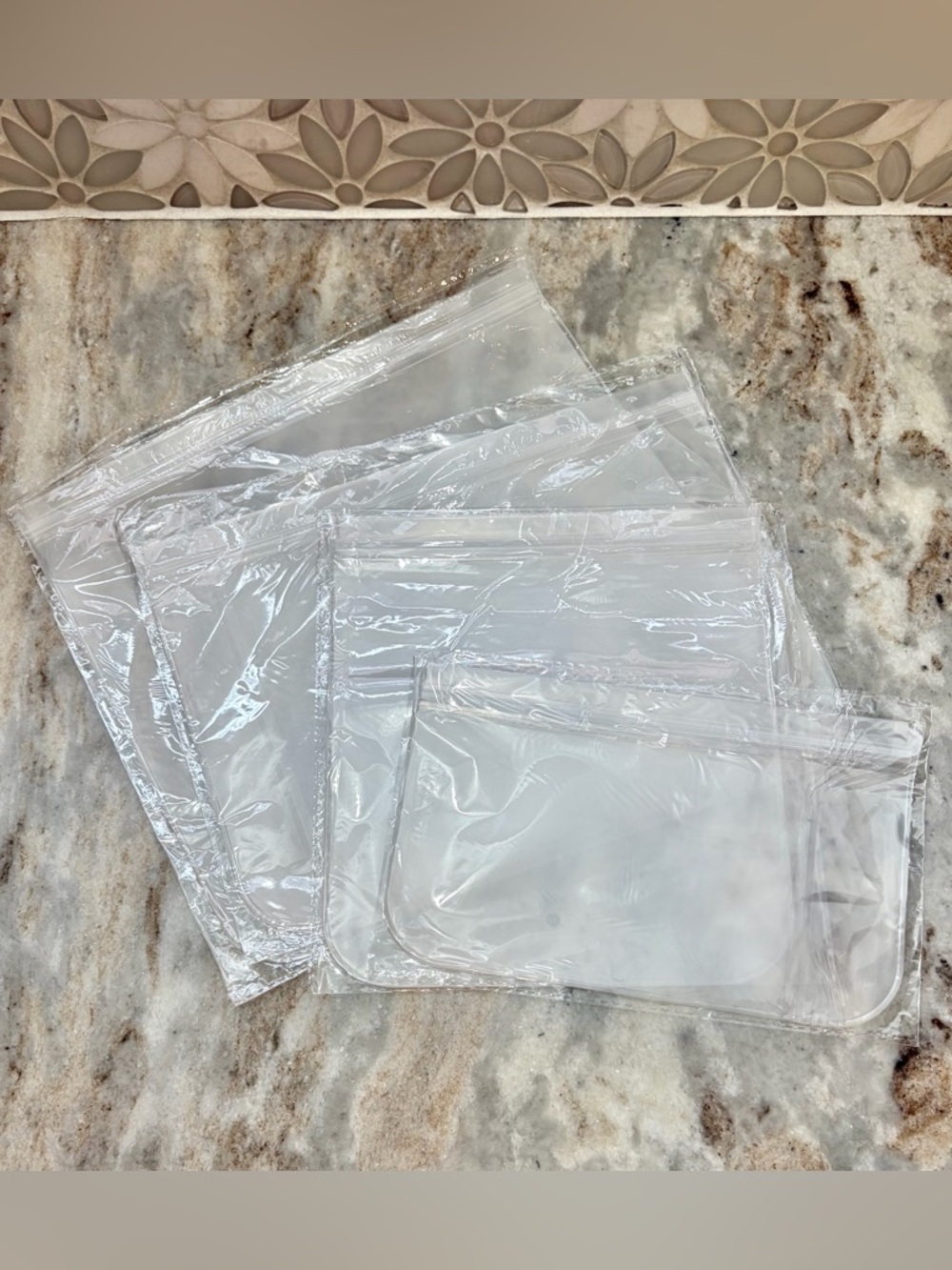 4 Silicone Food Storage Bags